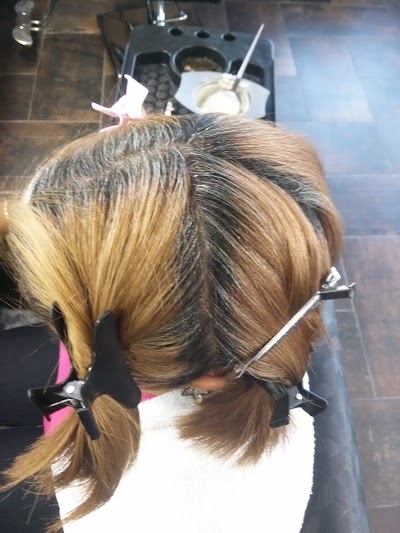 Photos of Mistique Beauty Salon