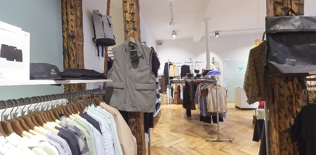 Früh'ling Fashion Store - Bekleidungsgeschäft