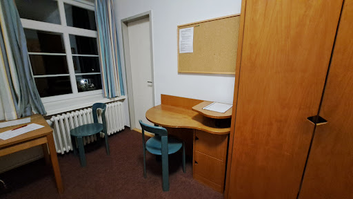 Internat des Dachdeckerhandweks Gallery - Germany