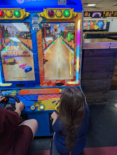 Royal Lanes Family Entertainment Center - Thumbnail