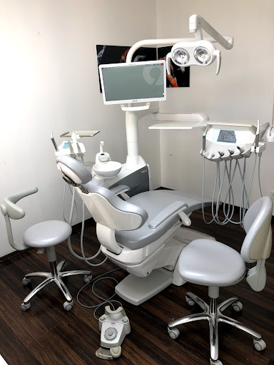 Neoimpladent dental practice Dr. Günther Gross & Associates