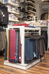 Photo n°13 de Vêtements Roux à Saint-Malo (Magasin de vêtements pour femmes)