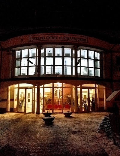 Photos of T&uacute;rkeve Term&aacute;l &eacute;s &Eacute;lm&eacute;nyf&uuml;rdő Apartman, Sz&aacute;ll&oacute; &eacute;s Kemping - Gy&oacute;gyf&uuml;rdő Kft.