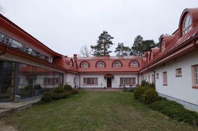 Photos of Saka Manor