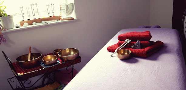 Christiane Ehm - Praxis für Klangtherapie, Energiearbeit und intuitive Hypnose Auf d. Point 9, 86513 Ursberg