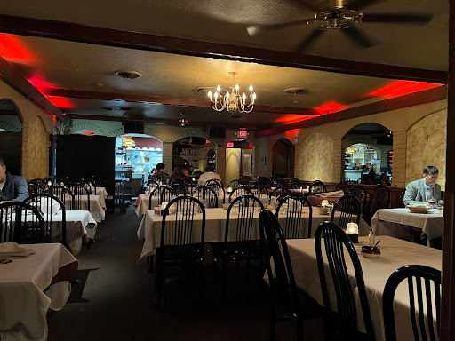 Moro's Dining - Visual