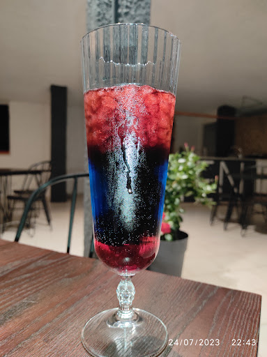 ALIEN BREW PUB - Visual