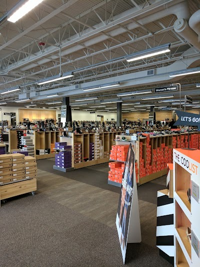 DSW Designer Shoe Warehouse