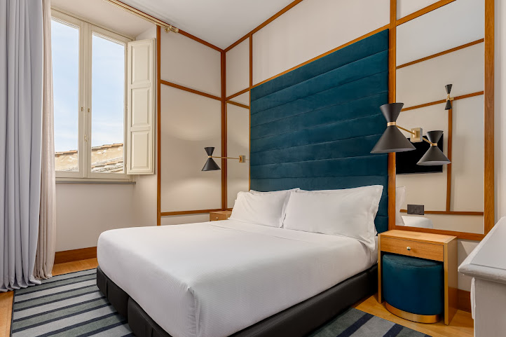 Room Mate Luca by null