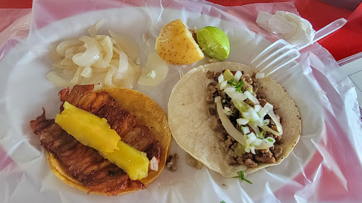 Tortas Y Tacos El Gallo - Thumbnail