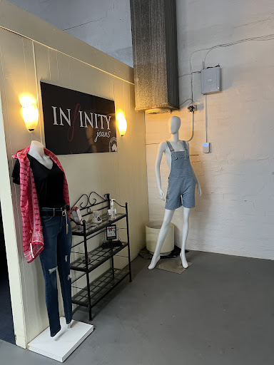 Infinity Jeans - Visual