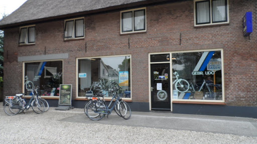 Fietsen en Bromfietsen Gebr Udo