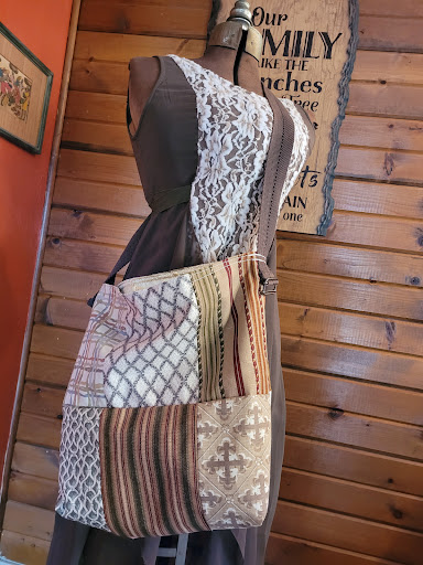 Briteside Boutique - Visual