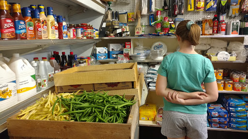 MacKenzie's Country Store