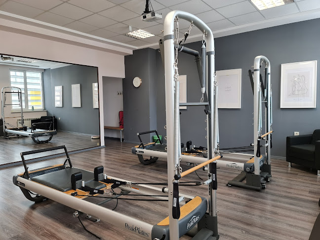 ж.к. Стрелбище, ул. „Роженски проход“ 6, ет.5, 1408 София