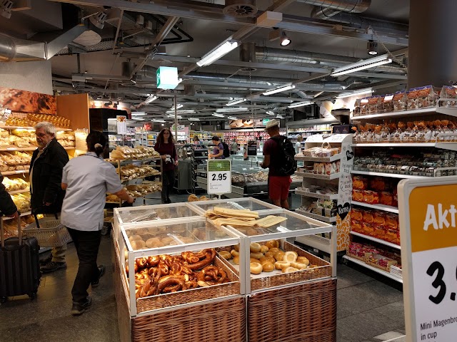Coop Basel Bahnhof SBB