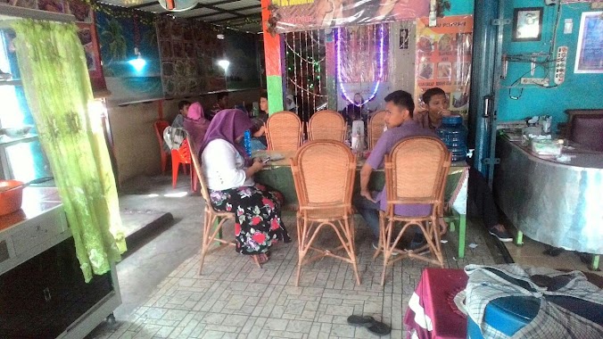 RUMAH MAKAN LESEHAN BUDE, Author: rahmat wirahadi