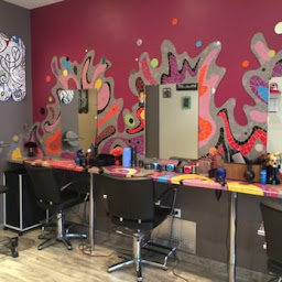 Photo n°8 de Les Têtes en l'Hair à Paris (Salon de coiffure)