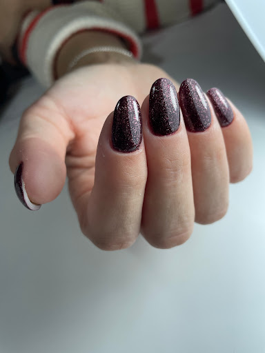 Ophelie Mzr - Nail Studio Artist - Thumbnail