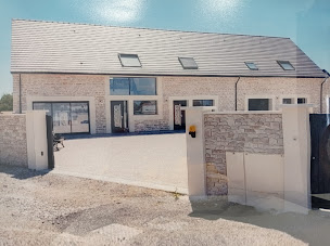 Photo n°15 de Gites Les Camélias - Maison d'hôte Chalon sur Saône 71 à Oslon (Appartement de vacances)