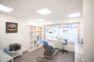 Photo n°2 de Dr Ruslan Cegodari à Illfurth (Orthodontiste)