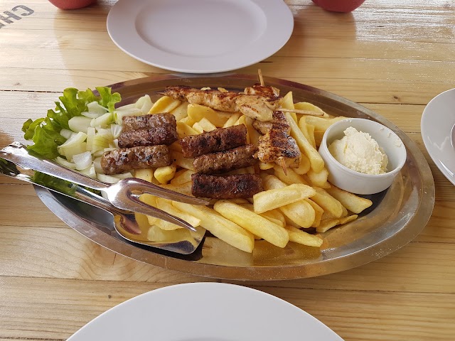 Chevos Grill