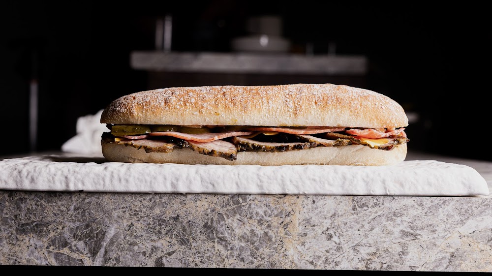 MAMUT STREET FOOD VELEZ MALAGA