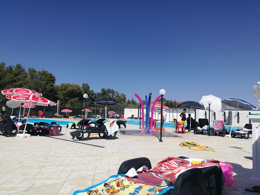 Blue Island / Piscina Corleone - Thumbnail