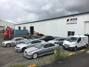 Photo n°22 de M33 Aquitaine - Achat/Vente Véhicules Sportifs - Spécialiste BMW ///M à Bassens (Garage automobile)
