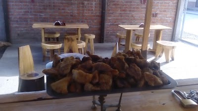 Photos of Brasa Y Le&ntilde;a