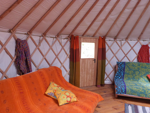 Photo de Yourte en Savoie à Saint-Julien-Mont-Denis (73870)