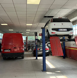 Photo n°2 de PIERREVERT AUTO GARAGE NERGUTI à Pierrevert (Vendeur de voitures d'occasion)