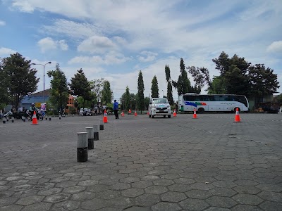 Photos of Lapangan Parkir Tegalrejo