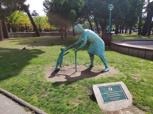 Monumento aos avós - Thumbnail