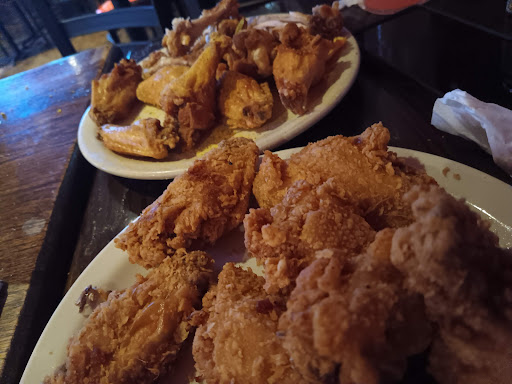 Hooligans Pub & Eatery - Visual
