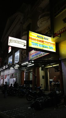 Prima Rasa Pisang Goreng Pontianak, Author: Johannes Wongkar