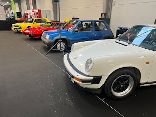 Photo n°2 de Axe 10 Automobiles à Poitiers (Concessionnaire automobile)