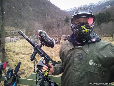 Photos of Luster Paintball