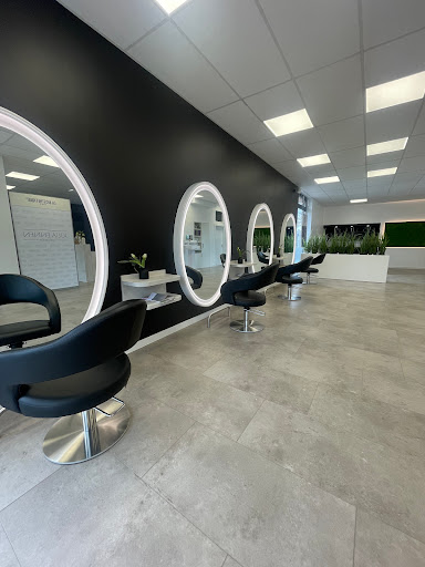 Julia Ennen Hair & Beauty