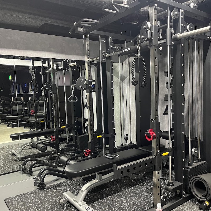 RE:VISION e スポーツフリースクール＆トレーニングジム＆CAFE