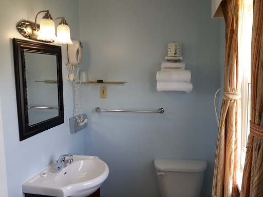 Fox Motor Inn - Thumbnail