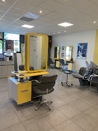 Photo n°3 de Coiff&Co - Coiffeur Provins à Provins (Magasin de cosmétiques)