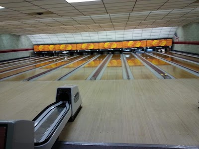 Lucky Lanes Bowling