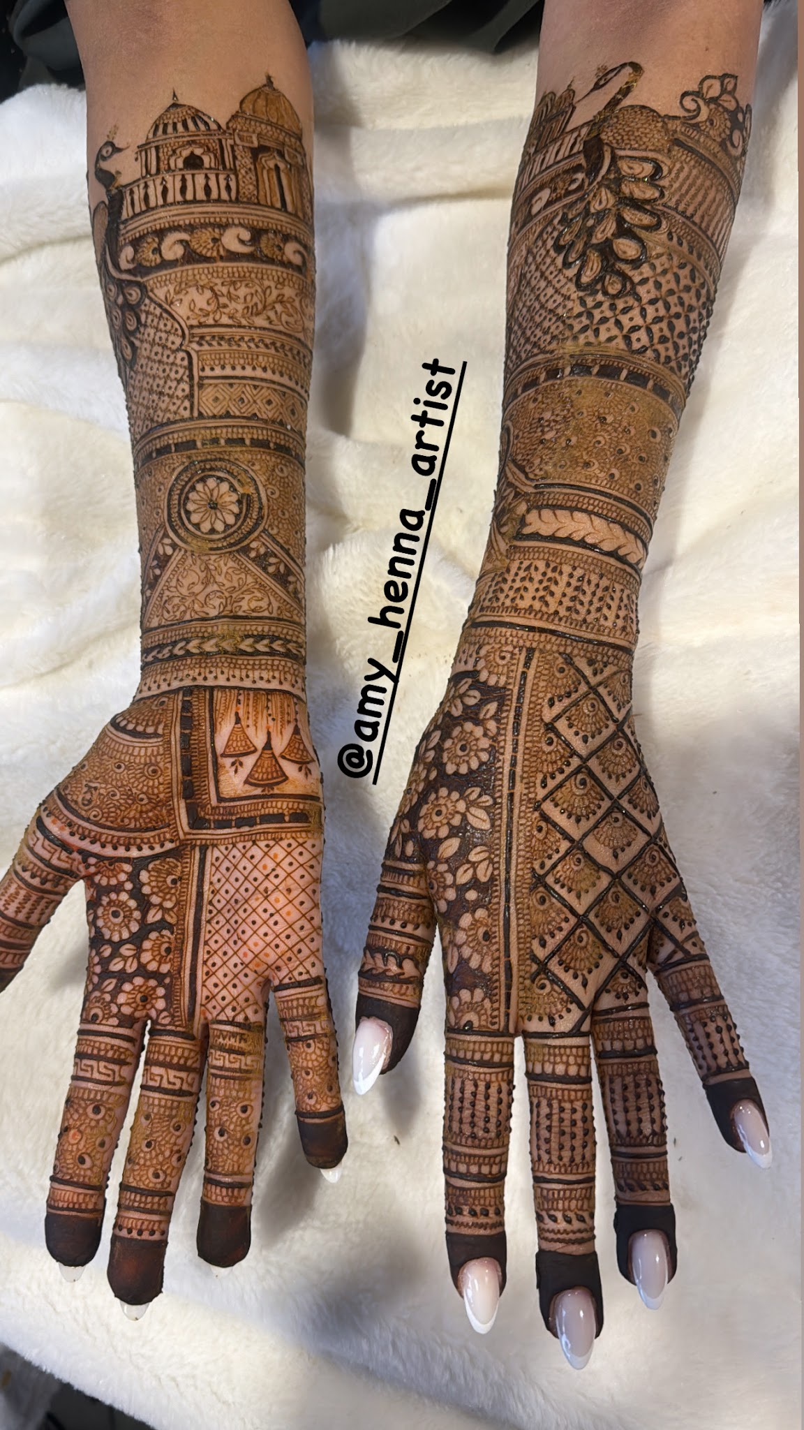Amy Henna Artist