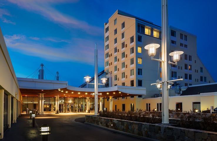 Newport Harbor Island Resort by null