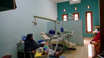 Dentist