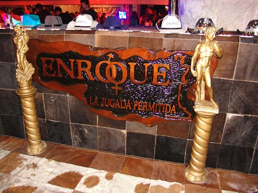 Enroque Club, Author: luis savoy