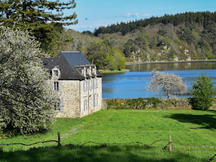 Photo n°2 de Site Abbatial de Saint-Maurice à Clohars-Carnoët (Attraction touristique)