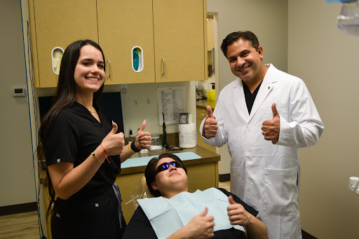 Rosenberg Family Smiles - Thumbnail