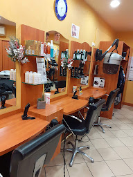 Photo n°1 de Marie Josee Coiffure à Saint-Marcel (Salon de coiffure)